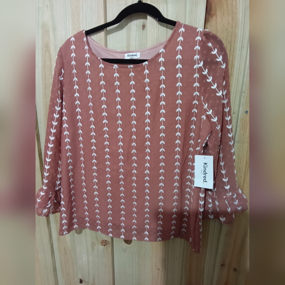 Kindred Embroidered Blouse. NWT